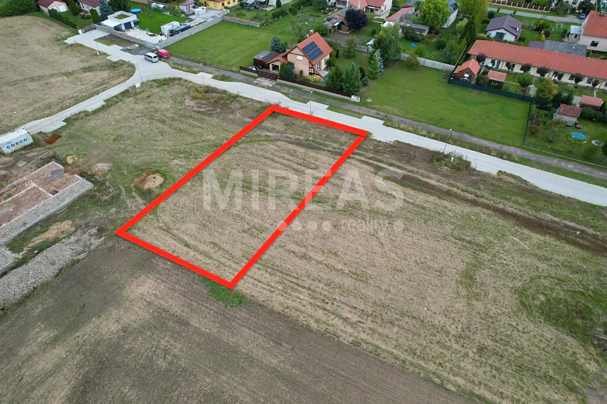 Prodej stavebního pozemku 909 m²